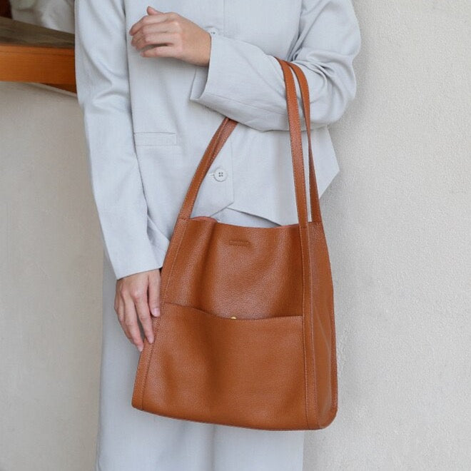 Eleganza Italian leather shoulder bag