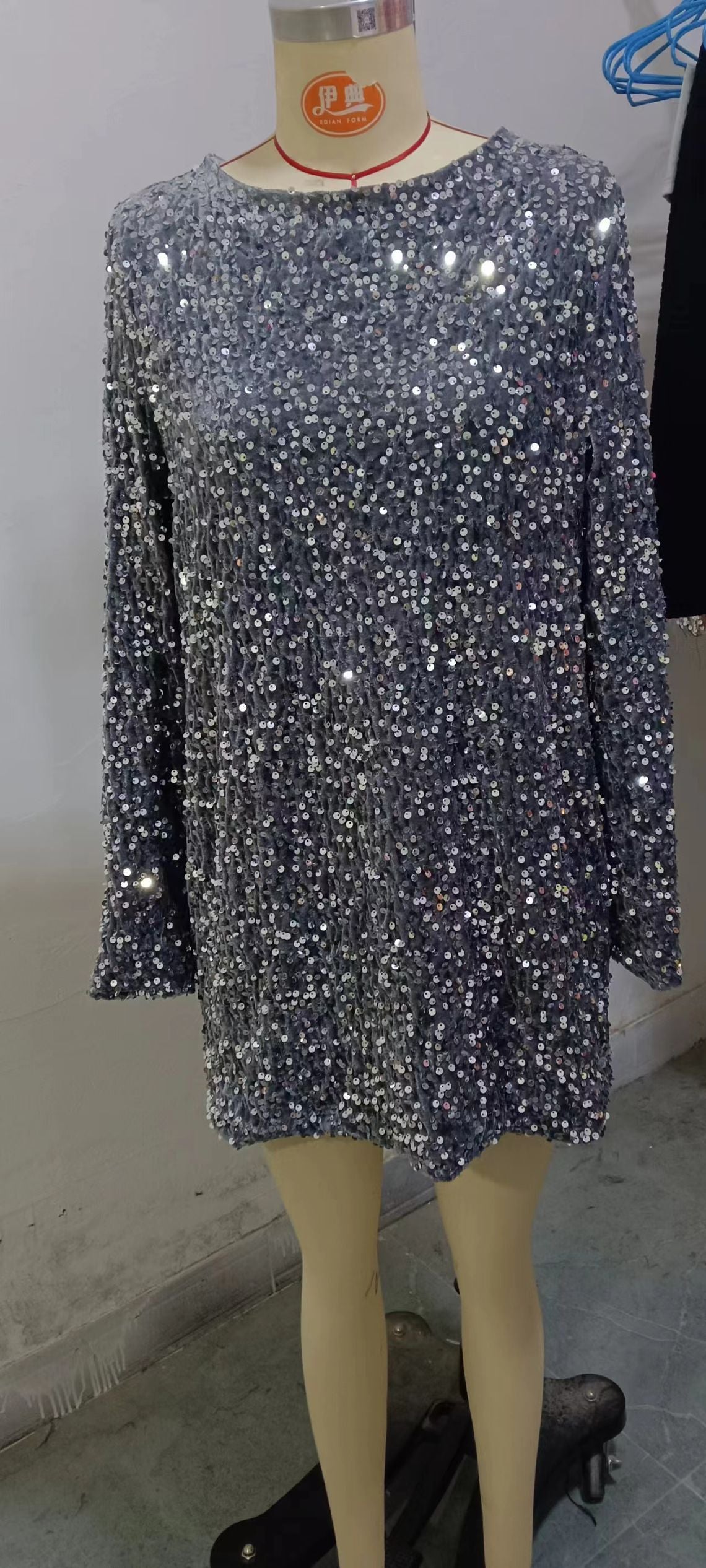 Women's Round Neck Long Sleeve Loose Sequins Short Spandex Dress